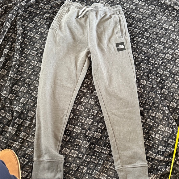 The North Face Joggers - Picture 2 of 5